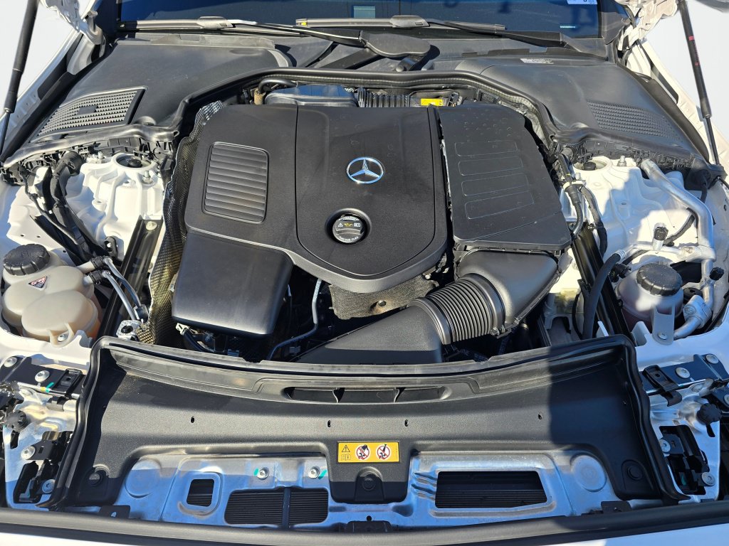 Used 2023 Mercedes-Benz C 300 4MATIC Sedan image 11