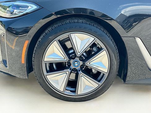 Used 2023 BMW i4 eDrive35 RWD image 27