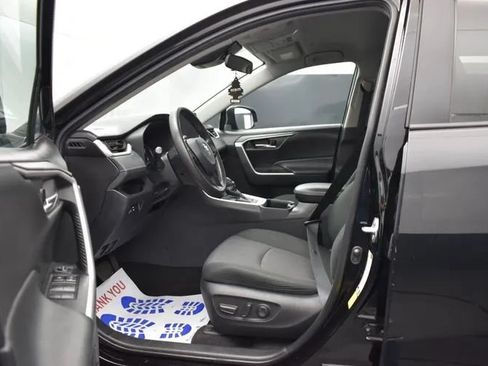 Used 2024 Toyota RAV4 XLE FWD image 14