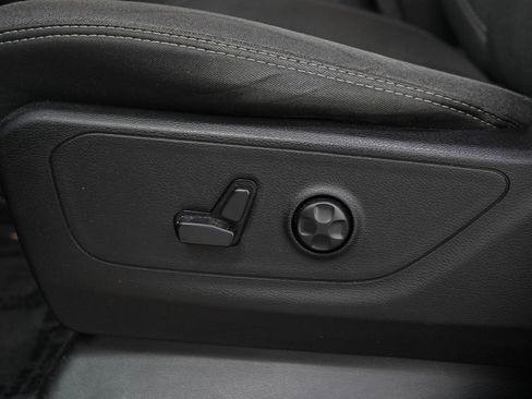 Used 2019 RAM 1500 Big Horn AWD/4WD image 25