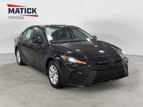 New 2026 Toyota Camry LE w/ Convenience Package AWD/4WD image 2