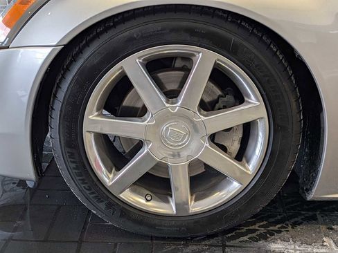 Used 2005 Cadillac XLR image 13