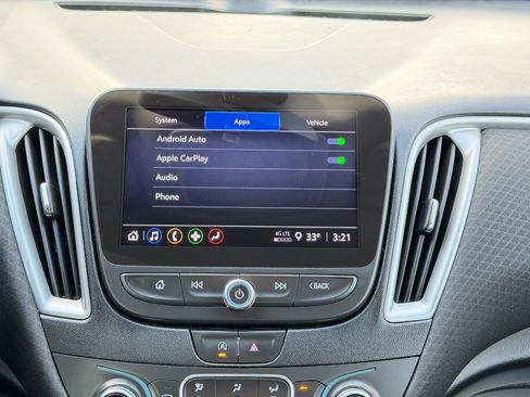 Used 2022 Chevrolet Malibu LT image 52