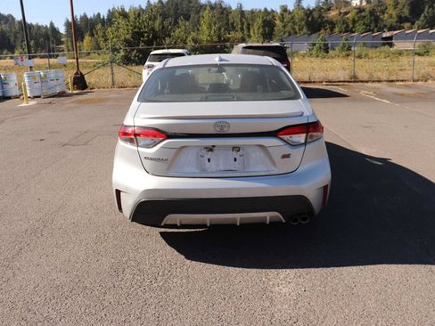 Used 2020 Toyota Corolla SE FWD image 6