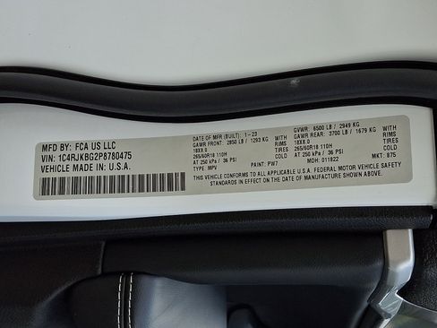 Certified 2023 Jeep Grand Cherokee L Limited AWD/4WD image 27