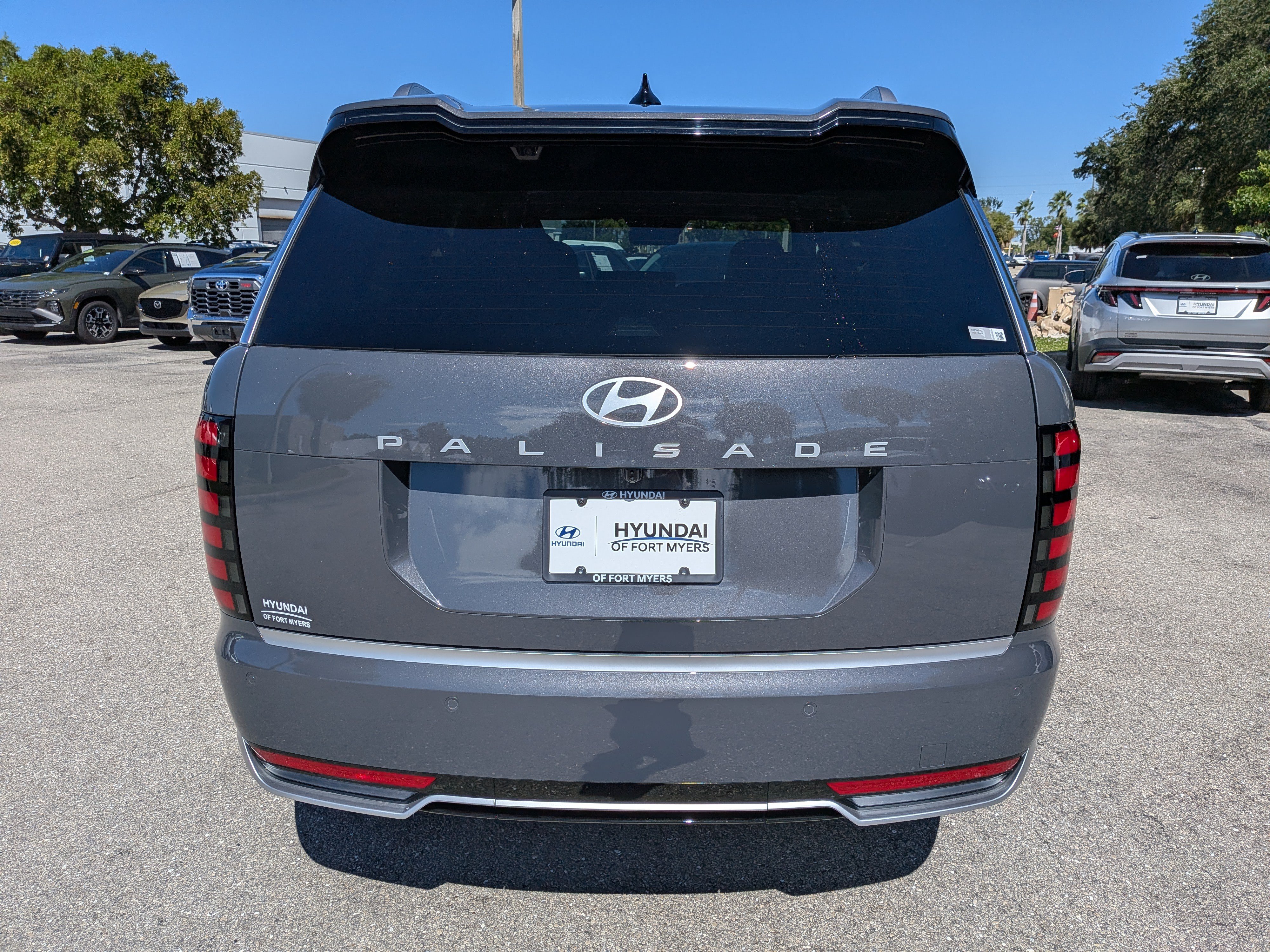 Used 2026 Hyundai Palisade Calligraphy FWD image 5