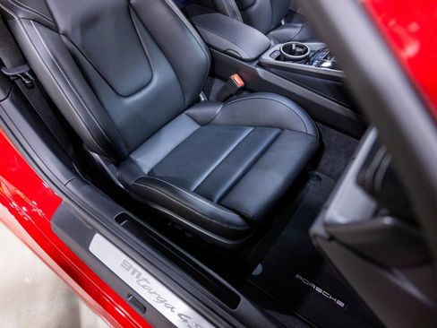 Used 2021 Porsche 911 Targa 4S Heritage Design image 30