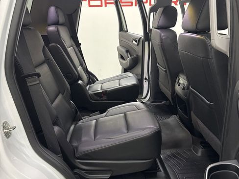 Used 2020 GMC Yukon SLT image 34