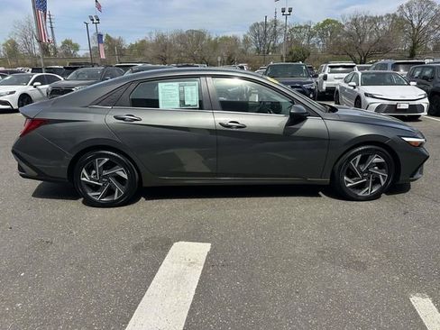 Used 2025 Hyundai Elantra SEL image 5