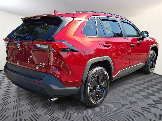Used 2025 Toyota RAV4 XLE AWD/4WD image 6