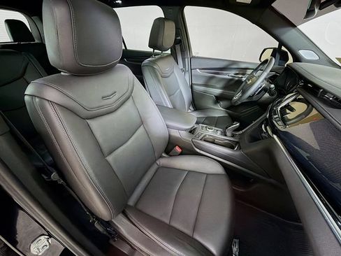 Used 2025 Cadillac XT6 Sport w/ LPO, Floor Liner Package AWD/4WD image 27