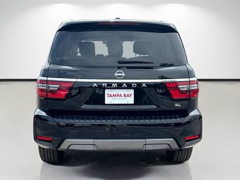 Used 2024 Nissan Armada SL AWD/4WD image 4