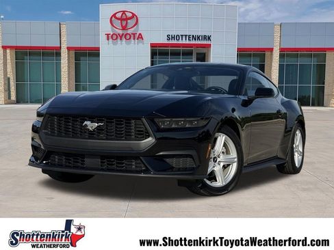 Used 2026 Ford Mustang Premium RWD image 1