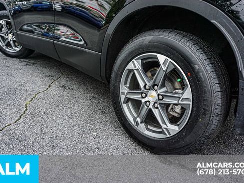 Used 2025 Chevrolet Blazer LT FWD image 16