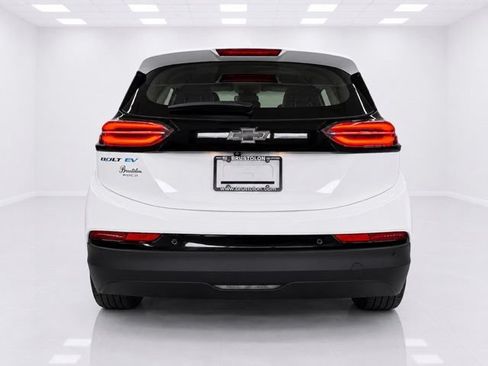 Used 2023 Chevrolet Bolt LT FWD image 6