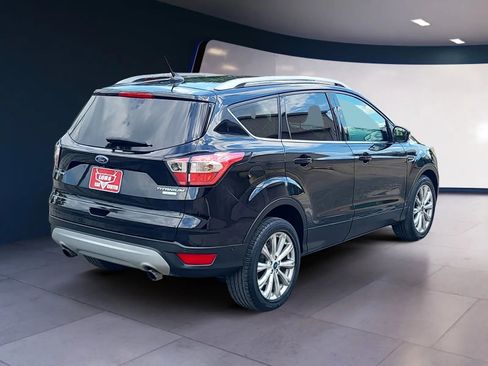 Used 2018 Ford Escape Titanium image 5