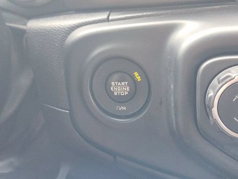 Used 2018 Jeep Wrangler Unlimited Sport S AWD/4WD image 8