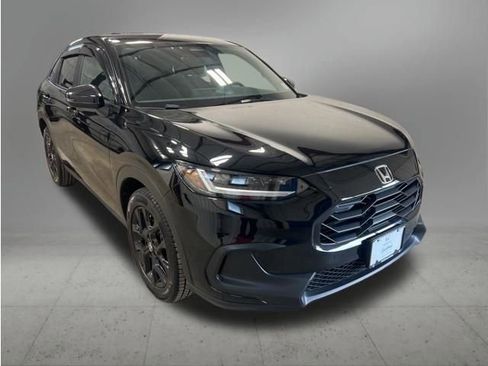 Certified 2024 Honda HR-V Sport image 9