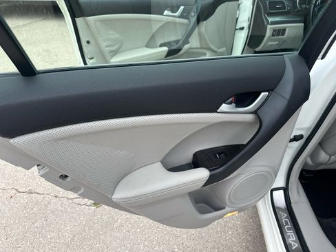 Used 2011 Acura TSX Sport Wagon image 16