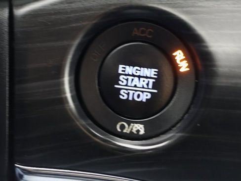 Used 2021 Jeep Grand Cherokee Limited image 16