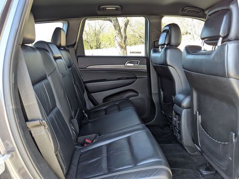 Used 2015 Jeep Grand Cherokee Limited image 25