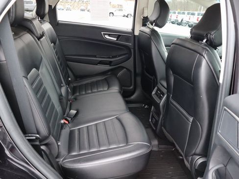 Used 2019 Ford Edge SEL w/ Equipment Group 201A image 28