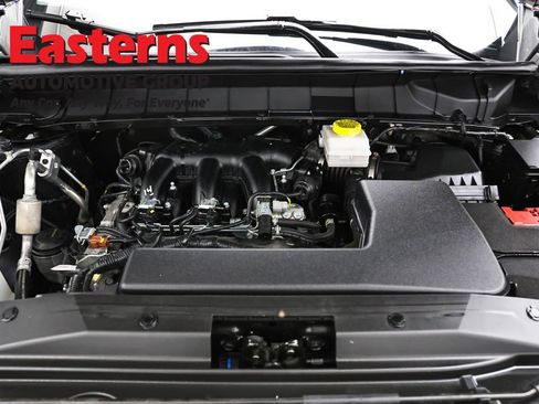Used 2025 Nissan Pathfinder SV FWD image 7
