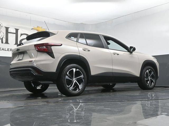 New 2026 Chevrolet Trax RS FWD image 11