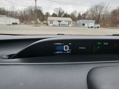 Used 2019 Toyota Prius Prime Premium w/ Carpet Mat Package image 34