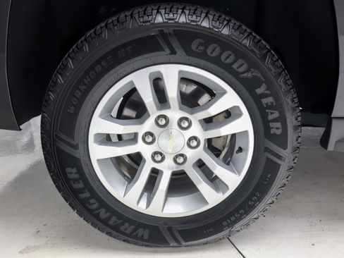 Used 2016 Chevrolet Suburban LS AWD/4WD image 29