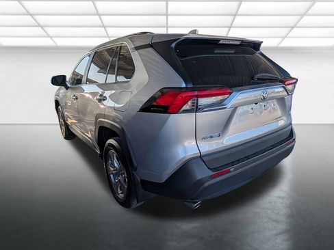 Used 2024 Toyota RAV4 XLE w/ Convenience Package FWD image 4