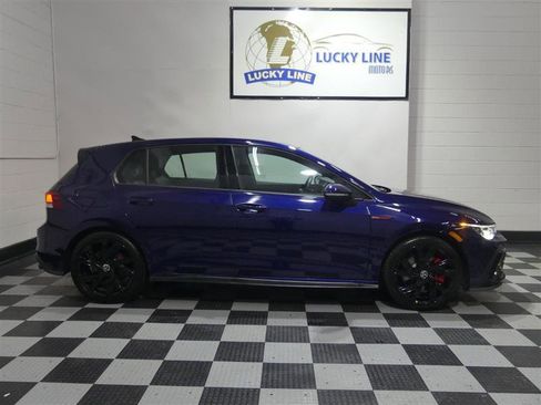 Used 2022 Volkswagen GTI SE image 6