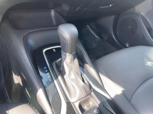 Used 2021 Toyota Corolla LE image 20