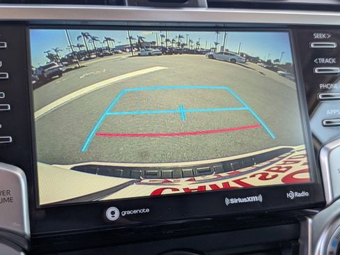 Used 2023 Toyota 4Runner SR5 Premium image 7