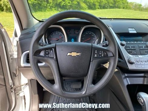Used 2015 Chevrolet Equinox LS image 18