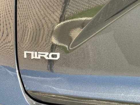 Used 2023 Kia Niro Wave FWD image 29