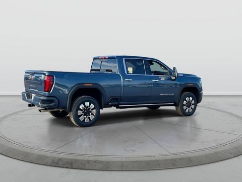 New 2026 GMC Sierra 3500 Denali w/ Denali Reserve Package AWD/4WD image 8