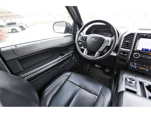 Used 2020 Ford Expedition XLT w/ Equipment Group 202A RWD image 12