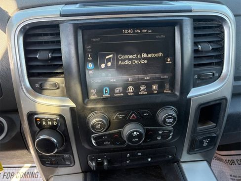 Used 2015 RAM 1500 Outdoorsman image 11