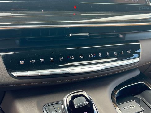 Used 2024 Cadillac Escalade Sport w/ LPO, ONYX Package AWD/4WD image 35