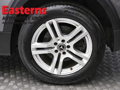 Used 2021 Mercedes-Benz GLB 250 4MATIC w/ Premium Package image 8