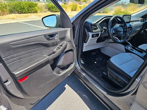 Used 2023 Ford Escape Active AWD/4WD image 15