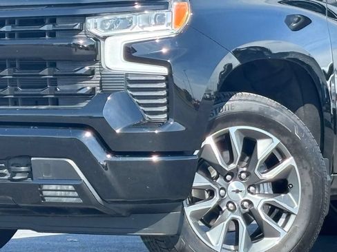 Used 2025 Chevrolet Silverado 1500 RST RWD image 4