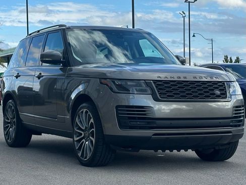 Used 2020 Land Rover Range Rover HSE image 12
