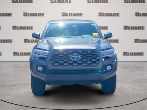 Used 2023 Toyota Tacoma TRD Off-Road w/ Technology Package AWD/4WD image 3