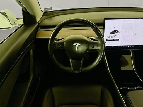 Used 2018 Tesla Model 3 Long Range image 17