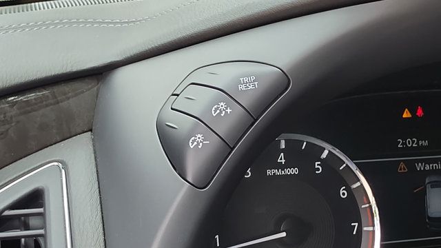 Used 2024 INFINITI QX80 Luxe AWD/4WD image 44