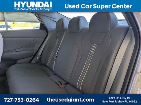 Used 2023 Hyundai Elantra SEL w/ Preferred Accessory Package image 13