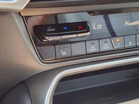 Used 2025 MAZDA CX-90 3.3 Turbo w/ Preferred Package image 13