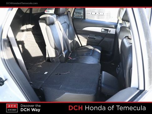 Used 2015 Lincoln MKX FWD w/ Equipment Group 101A image 19